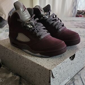 XxSOLDxX Jordan Purple Sneakers Classic Design